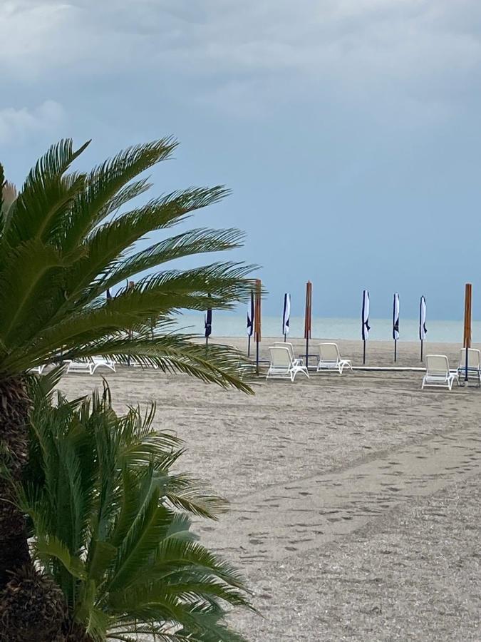 Lira Beach Studio Mamaia Exterior photo